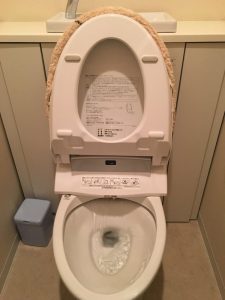 兵庫県　川西市　トイレが詰まって助けて！！