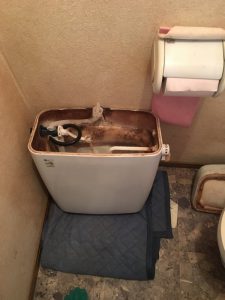 古くなったトイレを交換します！京都府　城陽市