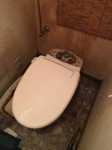 古くなったトイレを交換します！京都府　城陽市