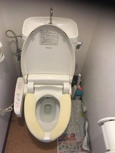 またまたINAXトイレの水漏れです　茨木市