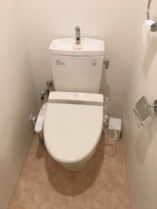 大阪市鶴見区　トイレ交換はこんな感じでやってます