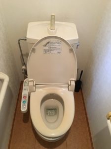 箕面市　ナショナル　トイレタンク故障　水漏れしています！