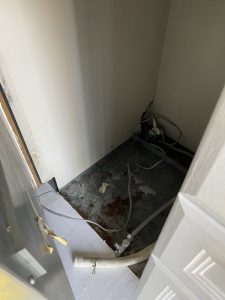 豊中市　食洗器水漏れ　食洗器分解作業　水漏れ修理