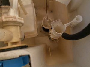 枚方市　INAXのトイレの部品がなくなった　ゴム玉応急修理