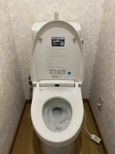 豊中市　トイレに○○を落としたかも？？　便器脱着して取ります。