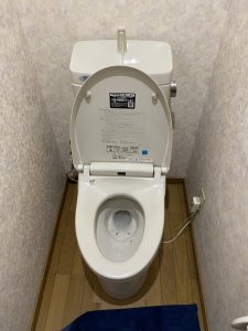 豊中市　トイレに○○を落としたかも？？　便器脱着して取ります。