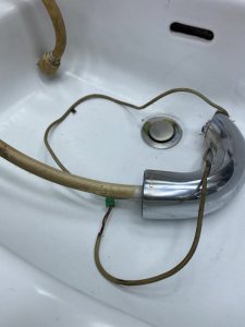 守口市　手洗い器自動水栓故障　アクアオート　TENA40　TOTO