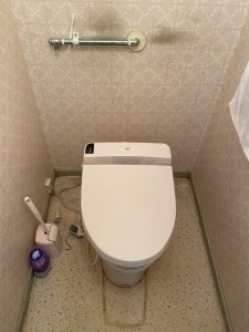 豊中市　便器交換作業　リモデルトイレ施工