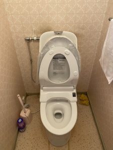 豊中市　便器交換作業　リモデルトイレ施工