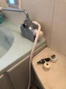豊中市　デッキタイプお風呂の蛇口の交換　マルチ水栓