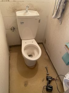 京都市　西京区　マンションのトイレの交換　壁排水