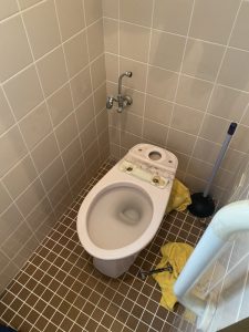 京都市　左京区　トイレにハンドタオル？？　トイレ詰まり