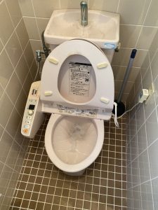 京都市　左京区　トイレにハンドタオル？？　トイレ詰まり