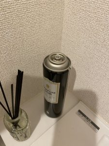 茨木市　トイレにスプレーの蓋が・・・。　トイレ詰まり除去