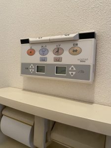 豊中市　トイレの交換工事　一体型トイレ