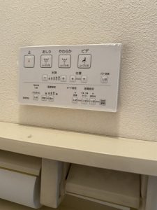 豊中市　トイレの交換工事　一体型トイレ