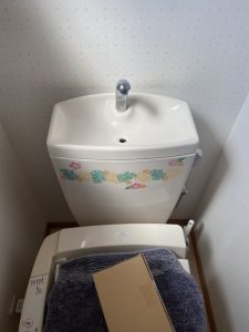 守口市　トイレの大が流れなくなった！？　TOTO排水弁交換