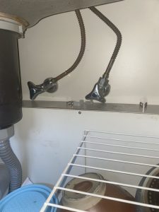 枚方市　台所蛇口交換　食洗分岐付き蛇口　水漏れ修理