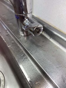 西宮市　台所蛇口修理　浄水用止水弁交換　