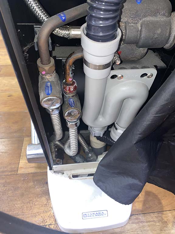 パルッキー　ジャンク品（水漏れ） 洗濯機交換後の水栓部からの水漏れ』 パナソニック NA-FA8K2-W