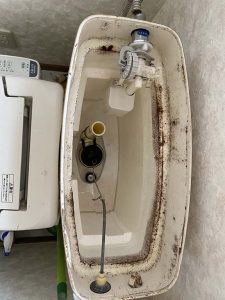 茨木市　ナショナルトイレタンク故障　トイレ水漏れ