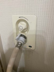 東大阪市　洗濯蛇口水漏れ　TBC　タブチ　埋め込み水栓修理