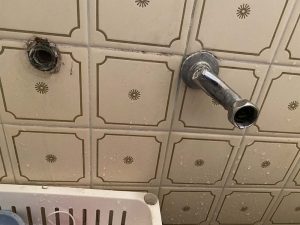富田林市　浴室蛇口水漏れ　２ハンドルからサーモスタット　混合栓　壁付蛇口