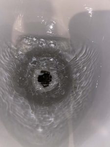 宝塚市　小便器排水詰まり　高圧洗浄　排水管洗浄