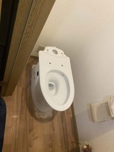 西宮市　トイレタンク故障　ＴＯＴＯ　リモデルトイレ取り付け　便器交換