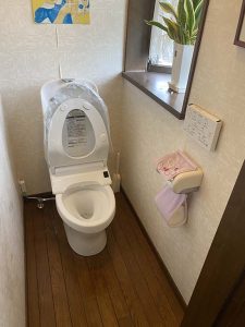 豊中市　トイレ交換　一体型トイレ取り付け　ZJ　便器交換