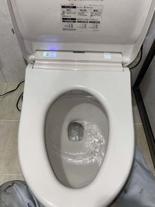 豊中市　トイレ詰まり　トイレに物を落としてしまった　便器取り外し