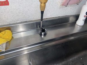 京都市　蛇口がぐらつく？　蛇口水漏れ　水漏れ修理　蛇口交換　取り付け加工