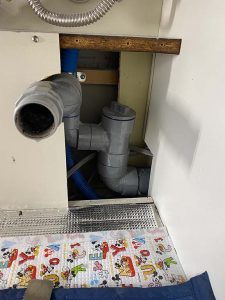 大阪市　ディスポーザーの水漏れ　ディスポーザーの撤去　安永　排水栓新設　排水管切り替え